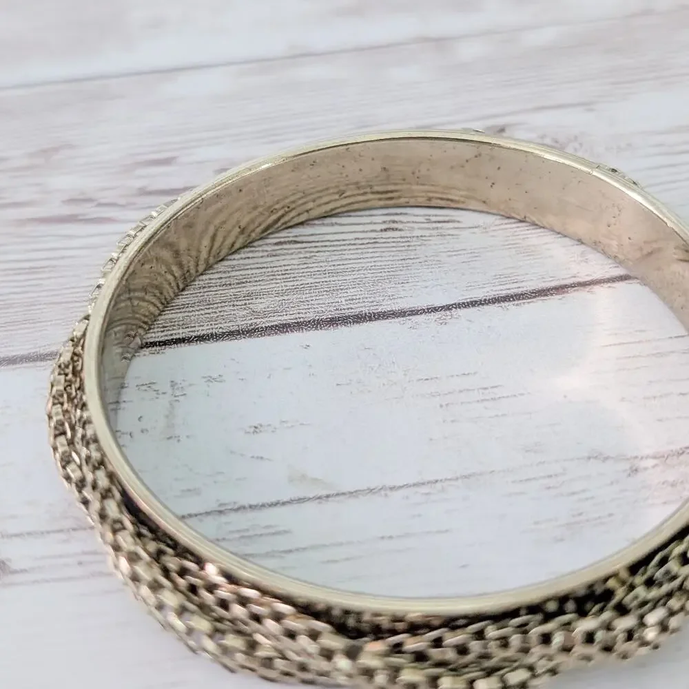 Vintage Bracelet - Gold Tone with Woven Design - 8.5